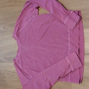 XS Gap Raglan Crew Neck Tee